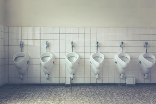 Quelques raisons d’opter pour le WC suspendu chez soi