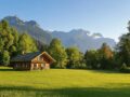 Peut-on mettre un chalet sur un terrain non constructible : impact des servitudes de passage sur votre projet
