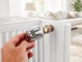 Pourquoi installer un robinet thermostatique sur vos radiateurs pour améliorer l&rsquo;ambiance et contrôler le chauffage